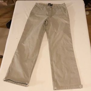 Men’s Mountain Kahkis Pants. 32x32